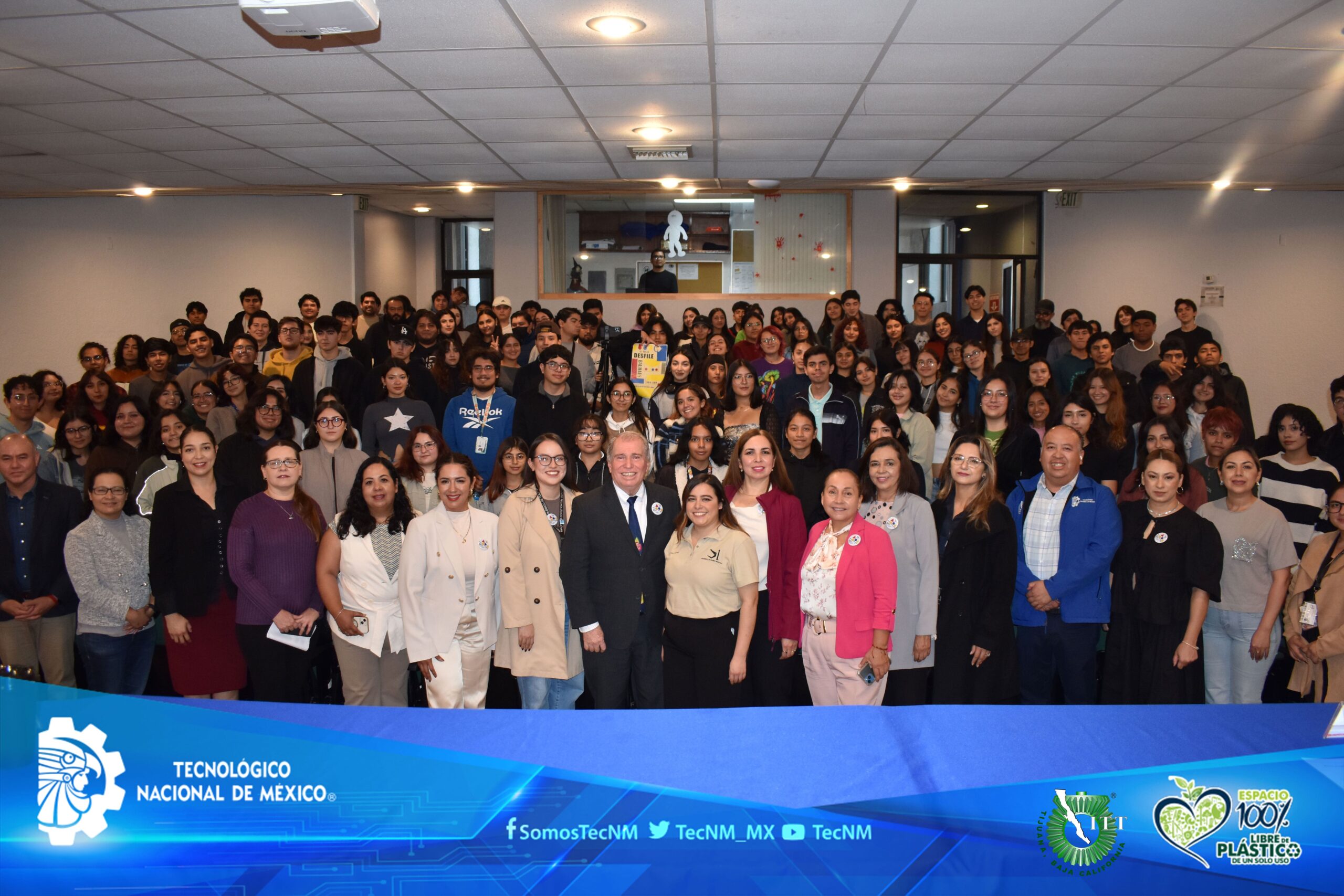 Inauguración de la VII Semana Académica de Ingeniería en Diseño Industrial en el ITT